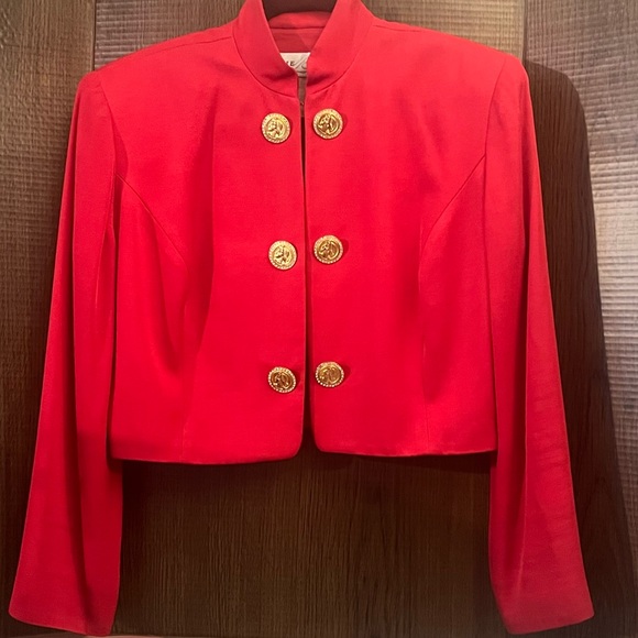 Red Jacket Gold Coin buttons • Lillie Rubin • short women’s jacket - Picture 5 of 5